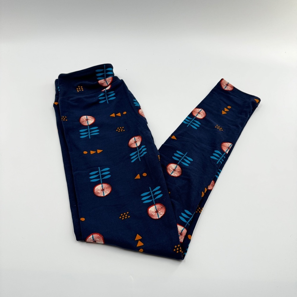 LuLaRoe One Size (OS) Leggings – Buttery Soft Stretchy Printed Leggings